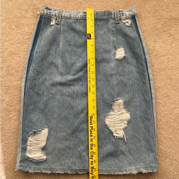 Reformation Denim Distressed Skirt Size Small - Picture 9 of 11